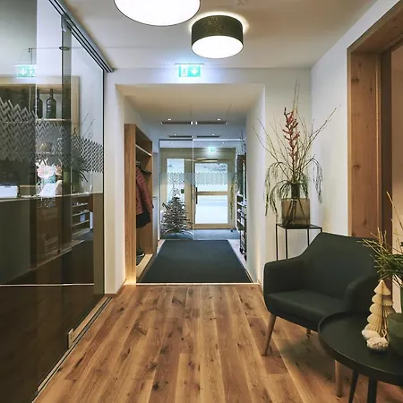 Brandnerhof アパート *