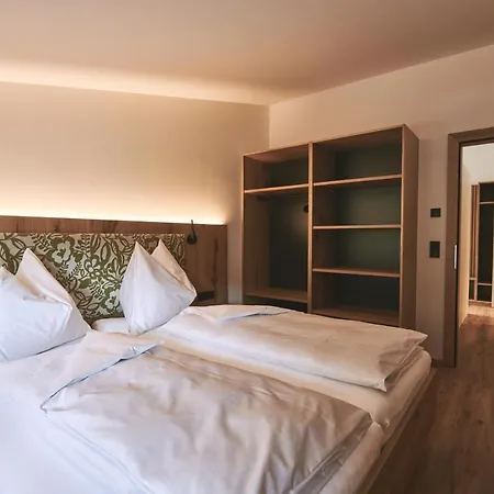 Brandnerhof Апартаменты *